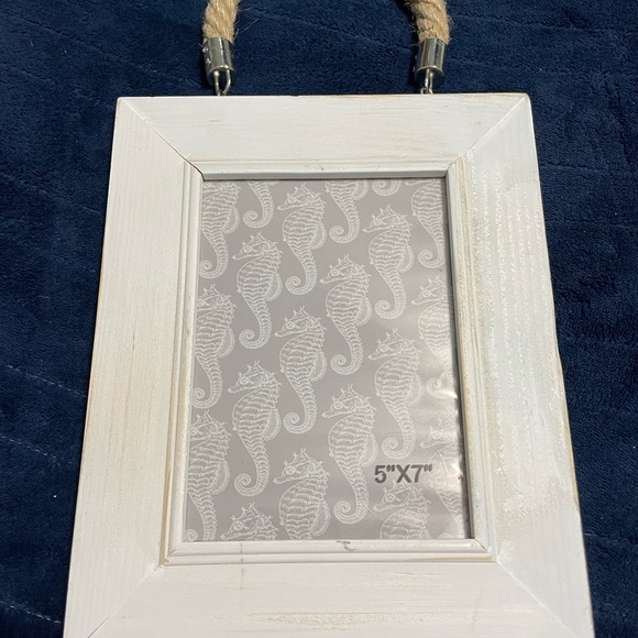 New! White Wash Weathered Nautical Wood 5” x 7” Photo Frame Dock Line Rope Hang - Picture 1 of 2